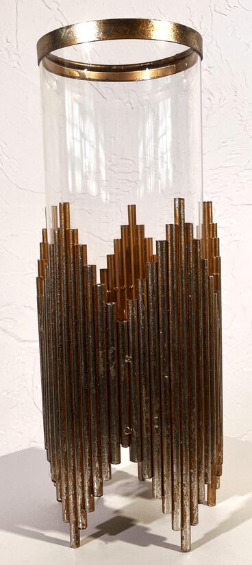 Stikla vāze ziediem