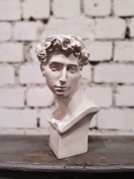 Dekoratīva balta keramikas vāze 28 cm