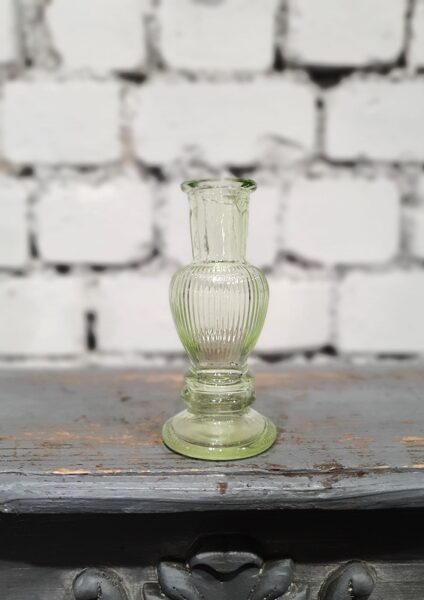 Gaiši zaļš stikla svečturis/vāze 12 cm