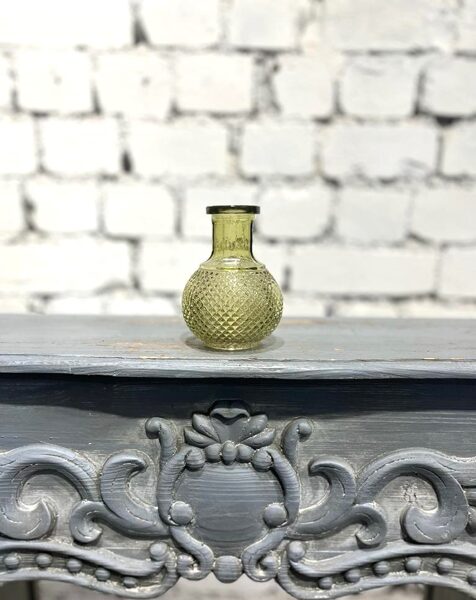 Gaiši zaļa stikla vāzīte 12 cm